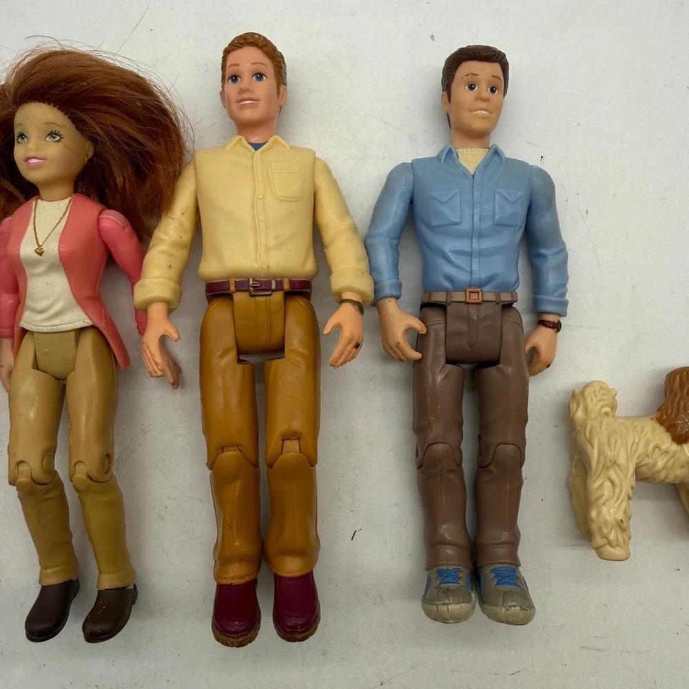 Mattel Loving Family Dollhouse Figures Lot of 4 Dolls and Dog 2002 2006